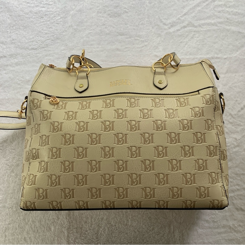 Badgley Mischka Madalyn Vegan Leather Tote Weekender Duffle Bag in Champagne